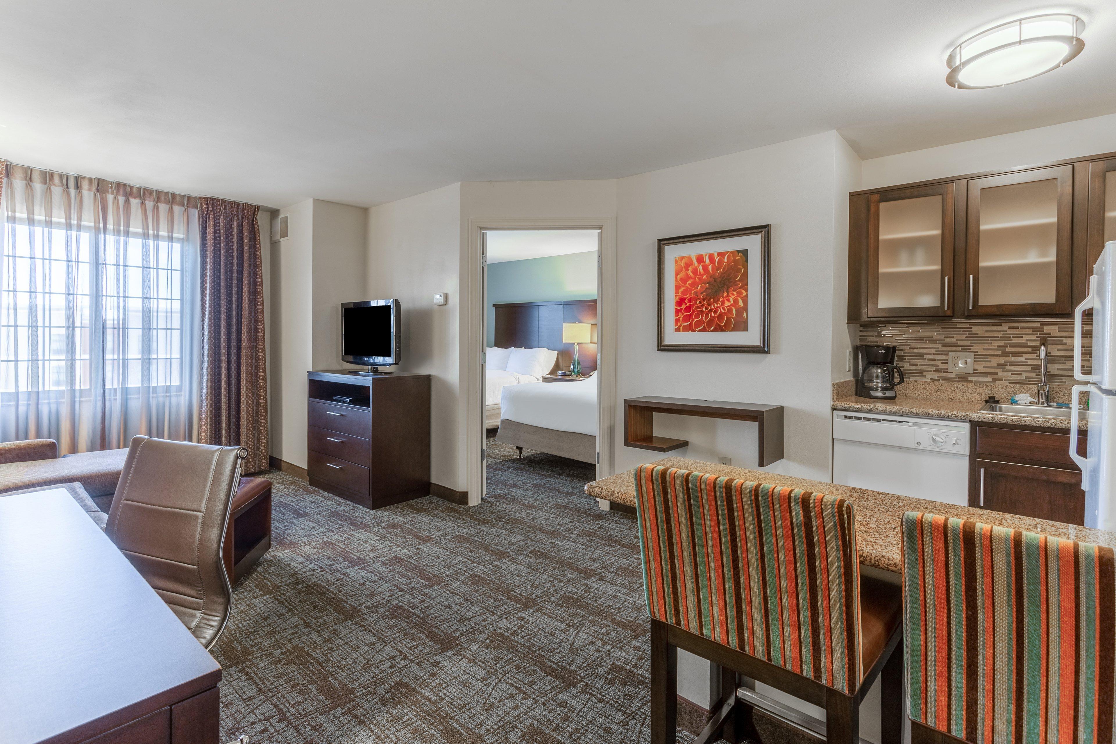 Staybridge Suites Davenport, An Ihg Hotel Bettendorf Zewnętrze zdjęcie