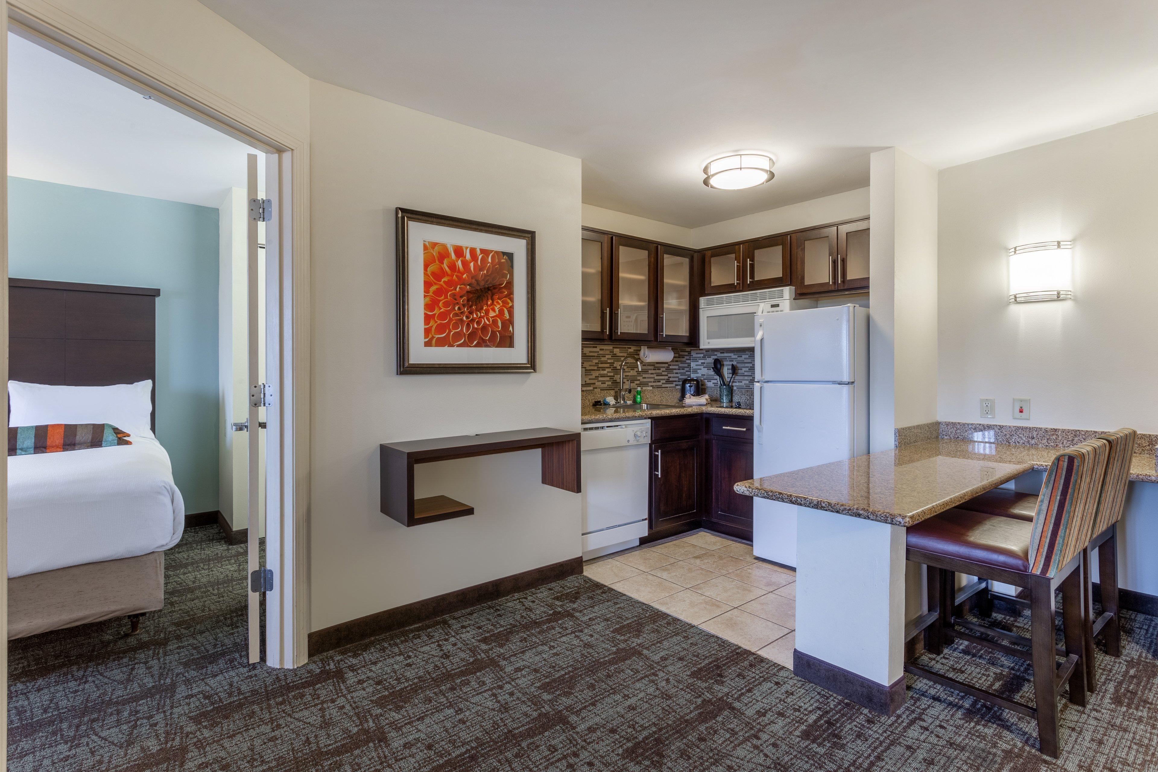 Staybridge Suites Davenport, An Ihg Hotel Bettendorf Zewnętrze zdjęcie